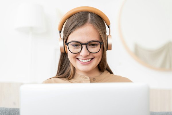 ¿Qué estrategias pueden usar los freelancers para conseguir más clientes?